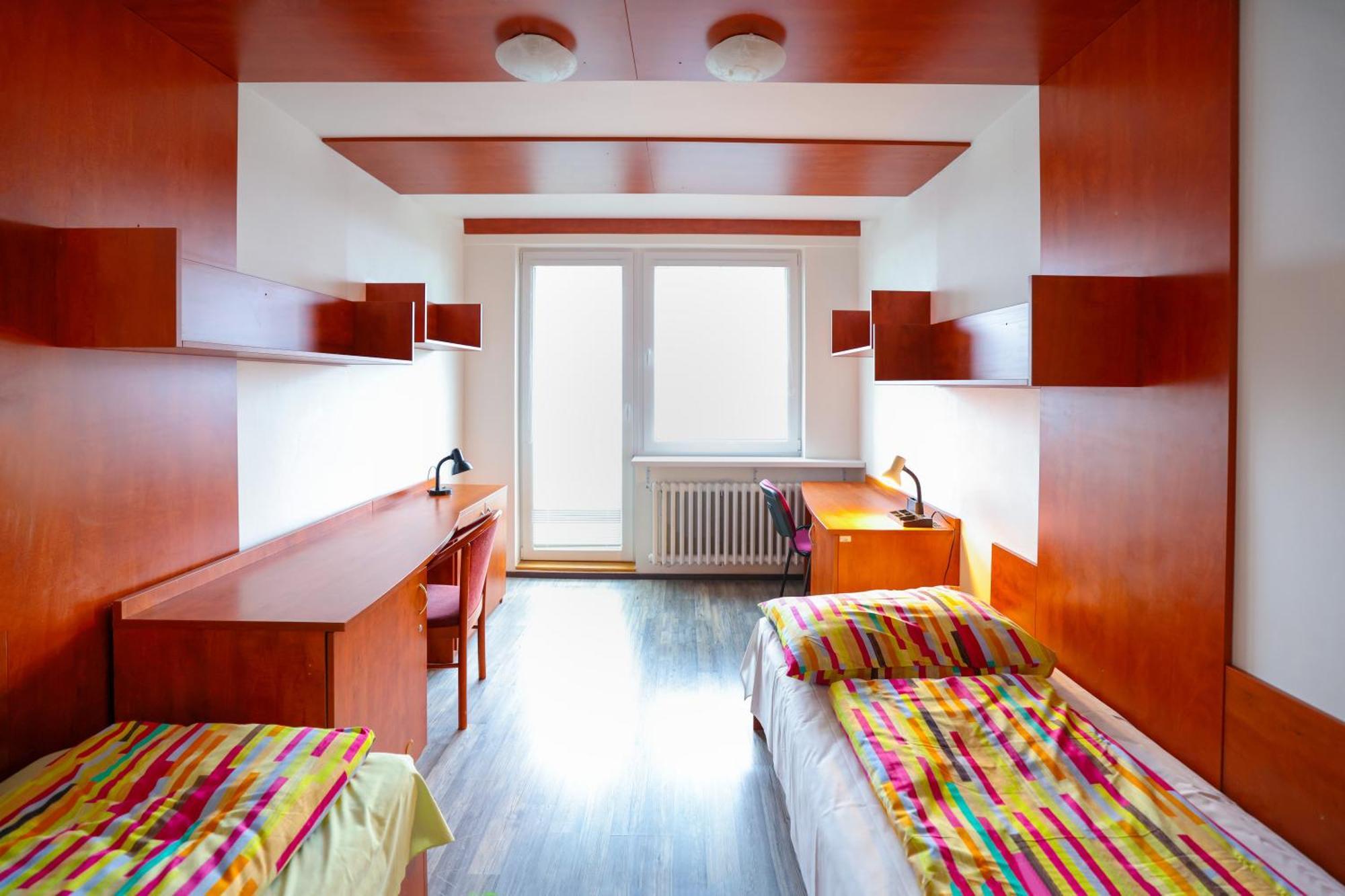 Hostel Jarov III. F Praag Buitenkant foto