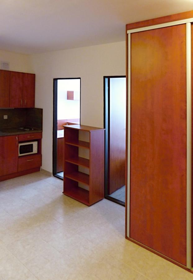 Hostel Jarov III. F Praag Buitenkant foto